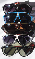 Солнцезащитные очки Carrera 